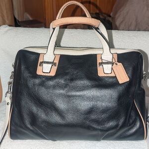Coach Taylor Spectactor Shoulder Leather Satchel Elegant Design. F27027